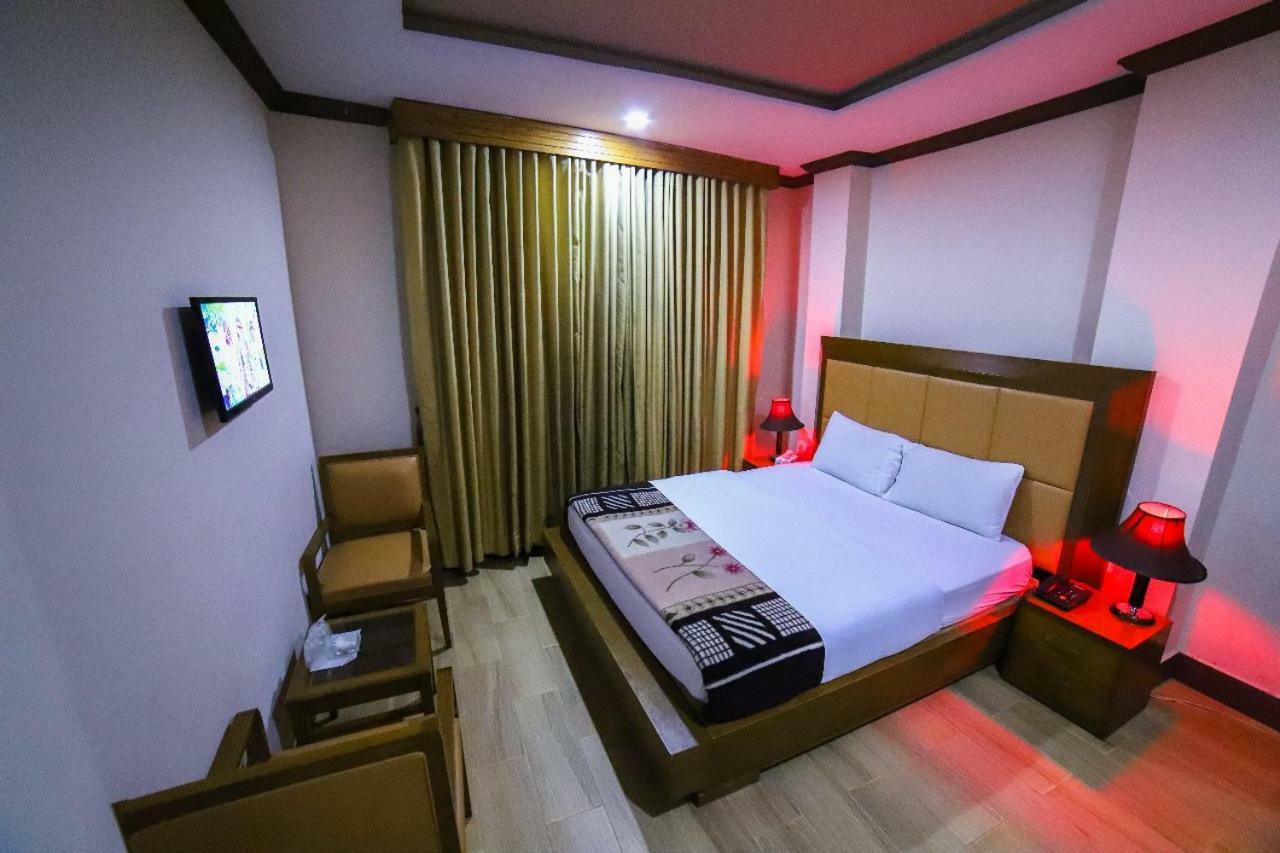 Midtown Hotel Rawalpindi Exterior foto